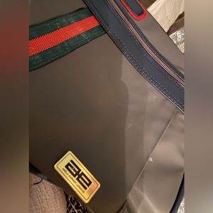 Vintage EARHART Nylon Carry on over the shoulder Bag